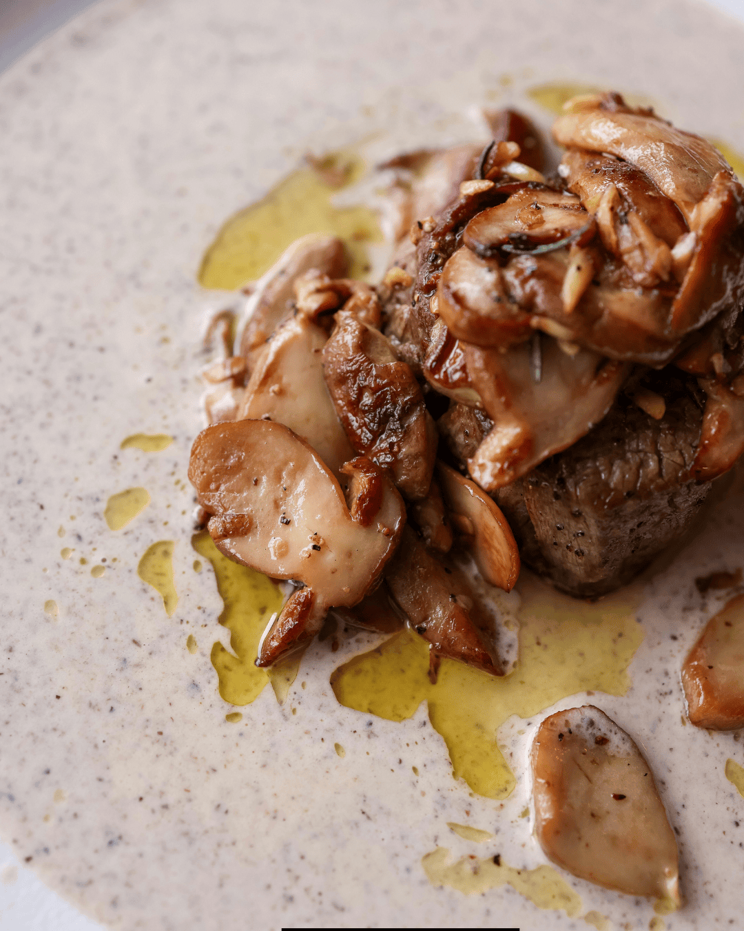 Gordon Ramsay Filet Mignon Recipe with Mushrooms